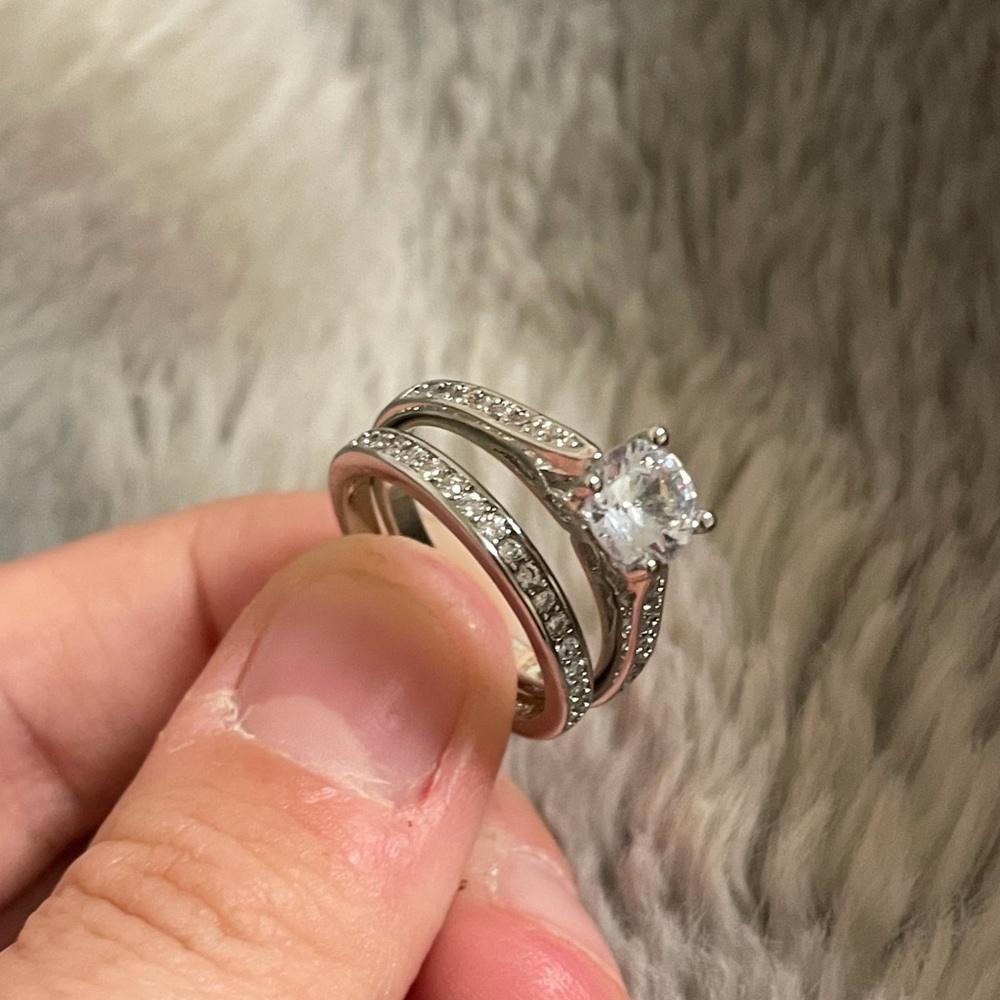 💍Wedding and Engagement Ring Set💍 - Picture 3 of 6